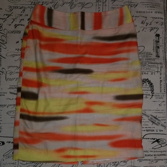 Adorbs Linen skirt - Picture 2 of 4